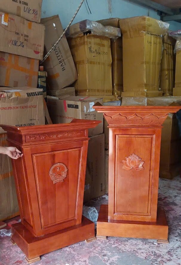 Bục phát biểu gỗ tự nhiên